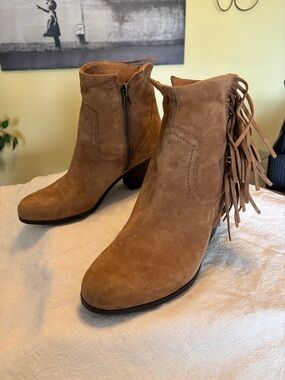 Sam Edelman Tan Suede Fringe Ankle Booties sz 10